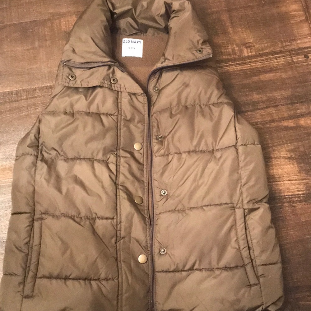 Old Navy army green winter vest